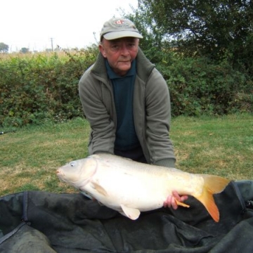 Carp (22lbs 10oz ) caught by Stewart Price at  France.