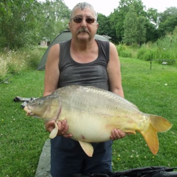 Carp (30lbs 4oz ) caught by Stuart King at  France.