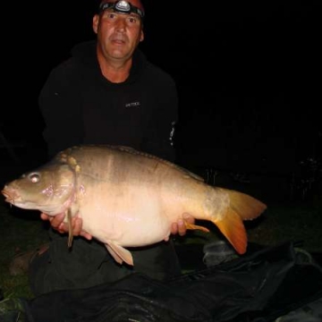 Carp (27lbs 0oz ) caught by Tony White at  France.