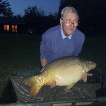 Carp (44lbs 0oz ) caught by Vic Priest at  France.