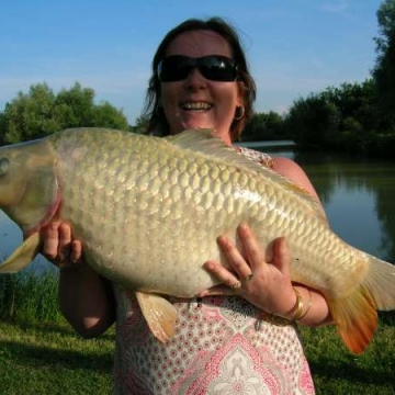 Carp (28lbs 4oz ) caught by Viv Carey at  France.