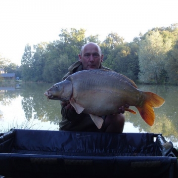 Carp (30lbs 6oz ) caught by Waine Morgan at  France.