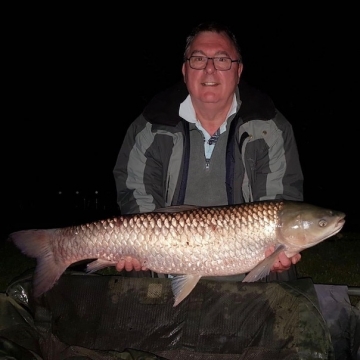 Carp (22lbs 8oz ) caught by Gary Butler (PB & LR) at  France.