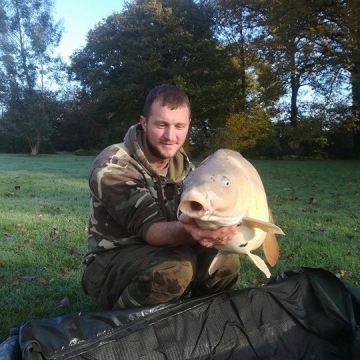 Carp (37lbs 0oz ) caught by Jamie at  France.