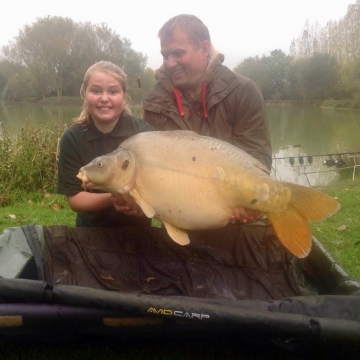 Carp (42lbs 2oz ) caught by Jessie Callow at  France.