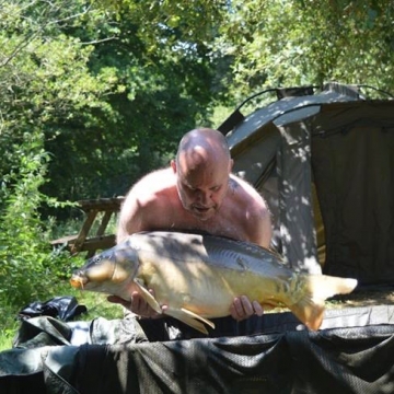 Carp (38lbs 4oz ) caught by Paul Mansfield at  France.