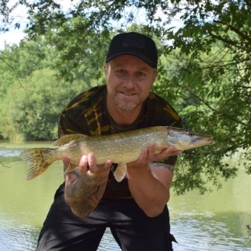 Carp (0lbs 0oz ) caught by Adam Smith at  France.