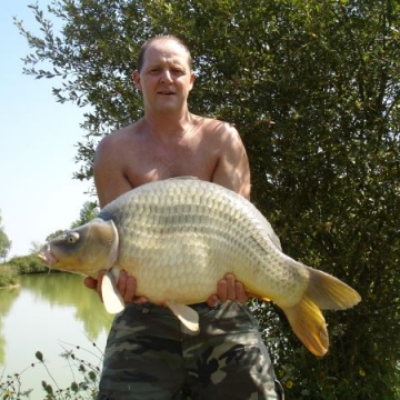 Carp (29lbs 5oz ) caught by Ray at  France.