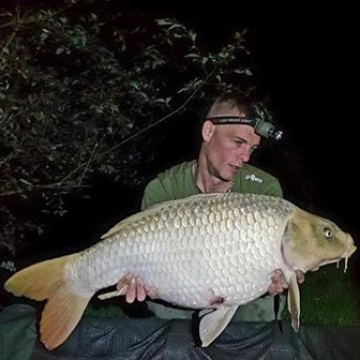 Carp (0lbs 0oz ) caught by Simon Springell at  France.